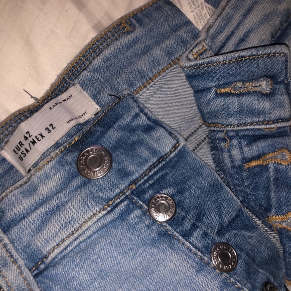 Zara Tapered Fit Ripped Skinny Jeans - Picture 6 of 9